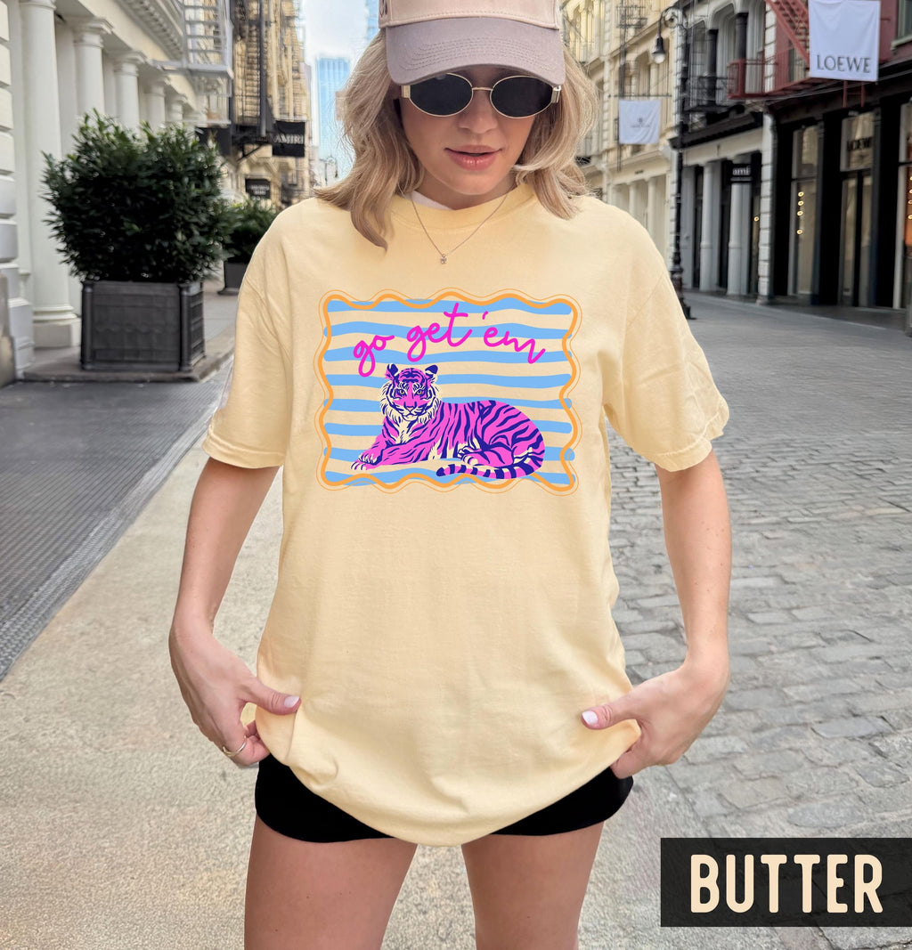 Comfort Colors Go Get Em Tiger Colorful Retro Striped Tiger Tee (4)