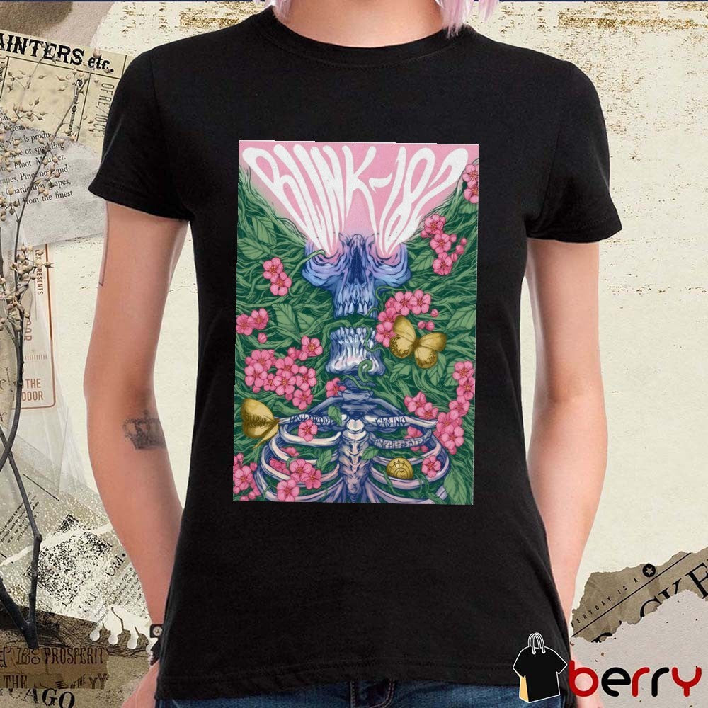 Poster Blink 182 Hollywood Casino Amphitheatre In St. Louis MO September 26 2025 t-shirt