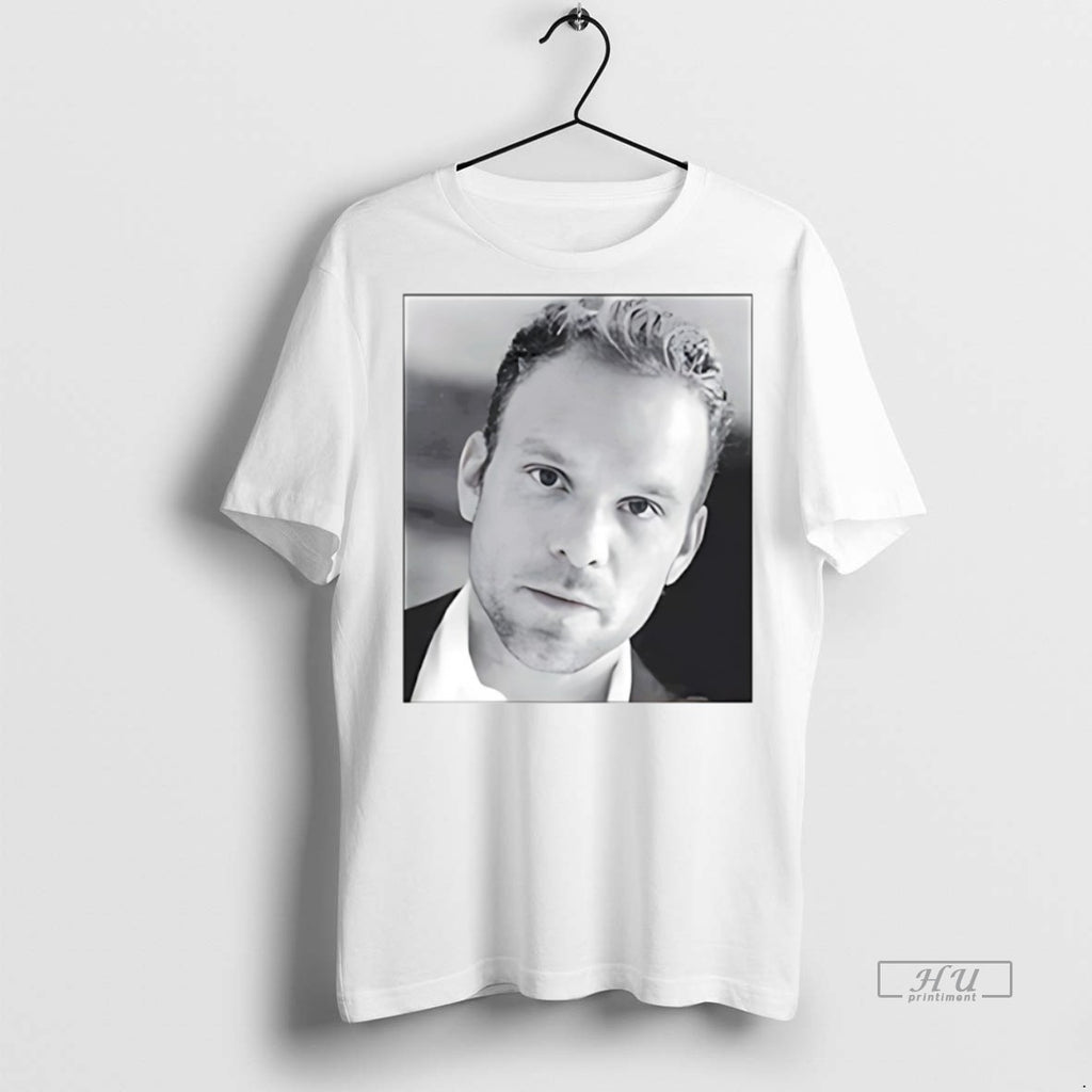 Officials Jonathan Bailey Wearing Norbert Leo Butz Circle Premium Tee Shirt Sweater