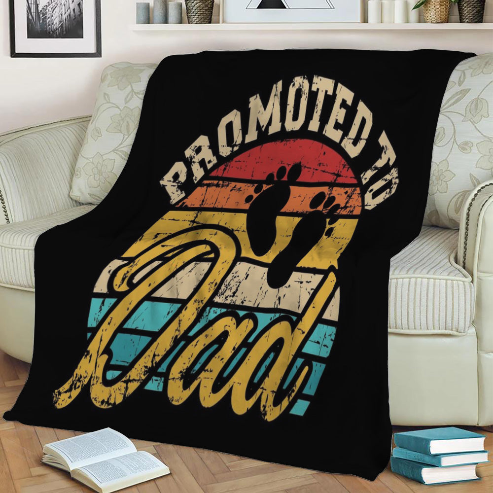 Promoted to dad vintage Fleece Throw Blanket