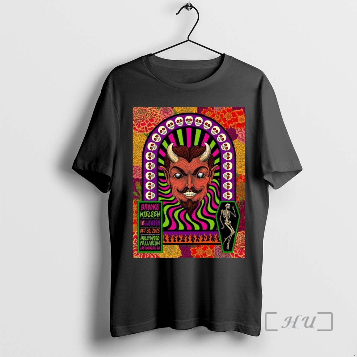 Trending Brooks Nielsen Helloween Oct 30 2025 Los Angeles Tee Shirts Sweater