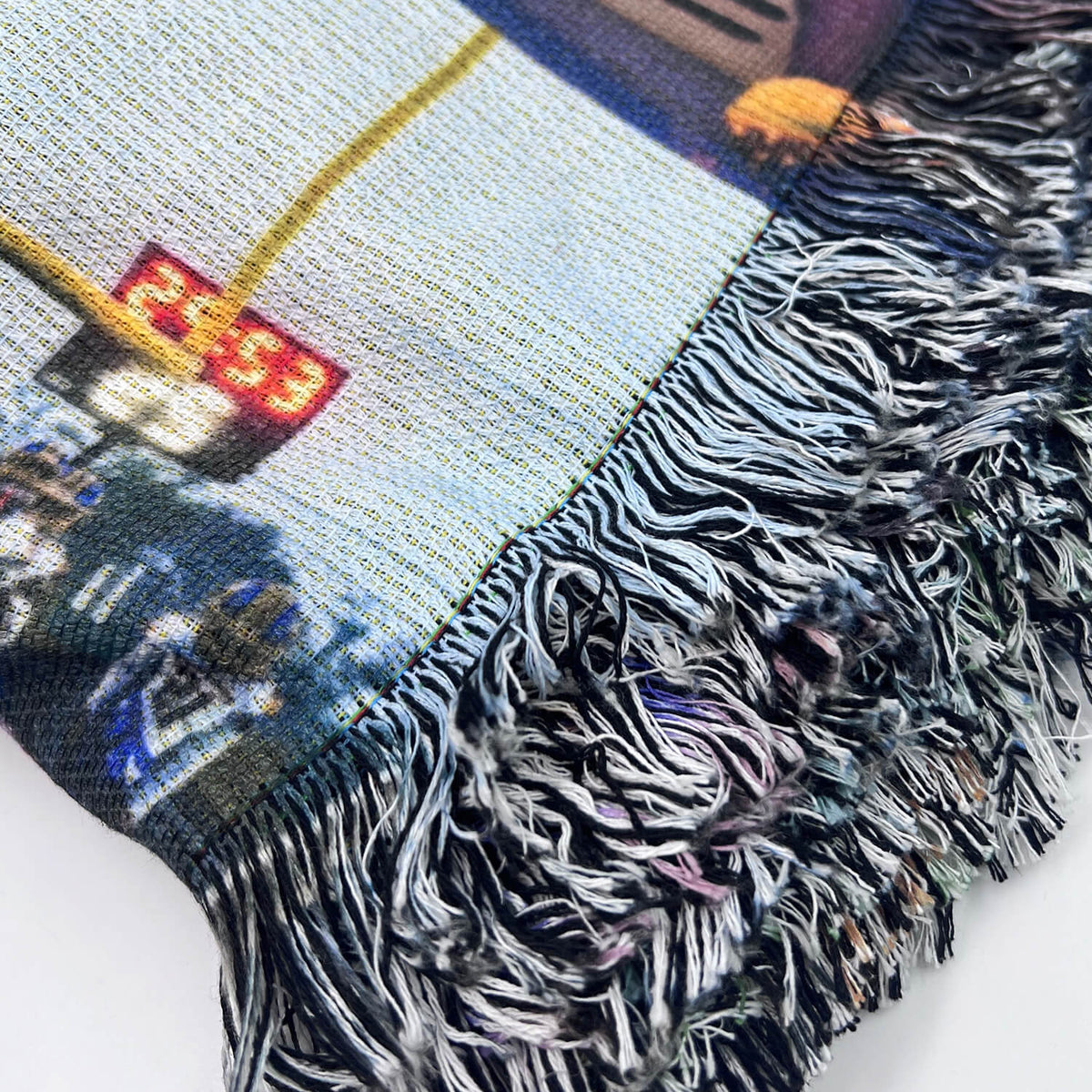 Halo 2 Anniversary Woven Tapestry Throw Blanket with Fringe