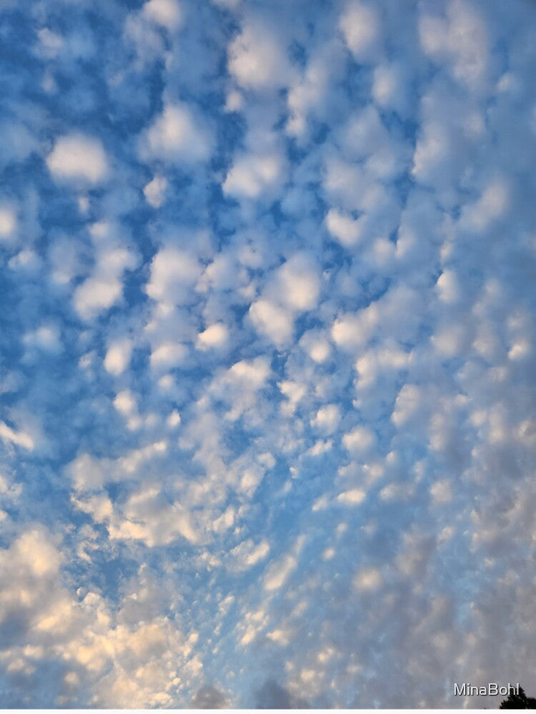 Puffy Dot Clouds by MinaBohl