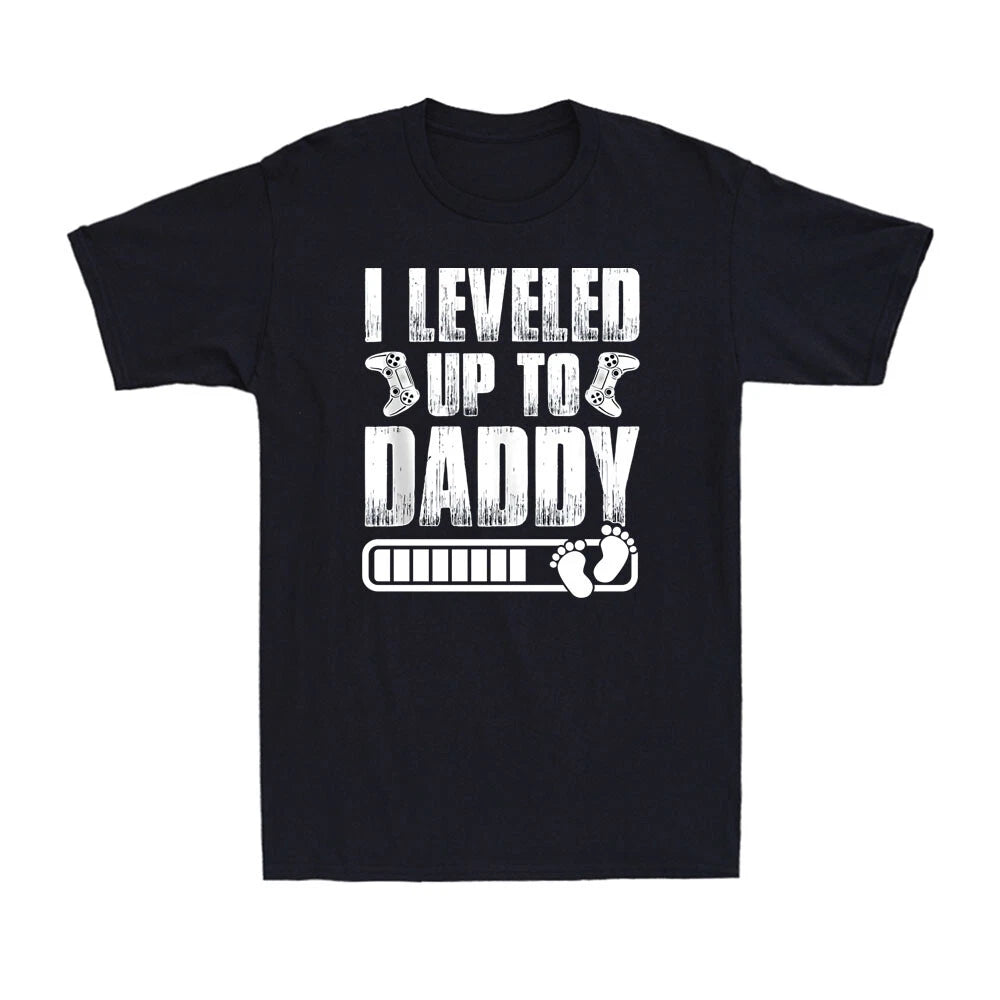 I Leveled Up To Daddy Funny Gamer Dad New Father Birth Gift Retro Men's T-Shirt