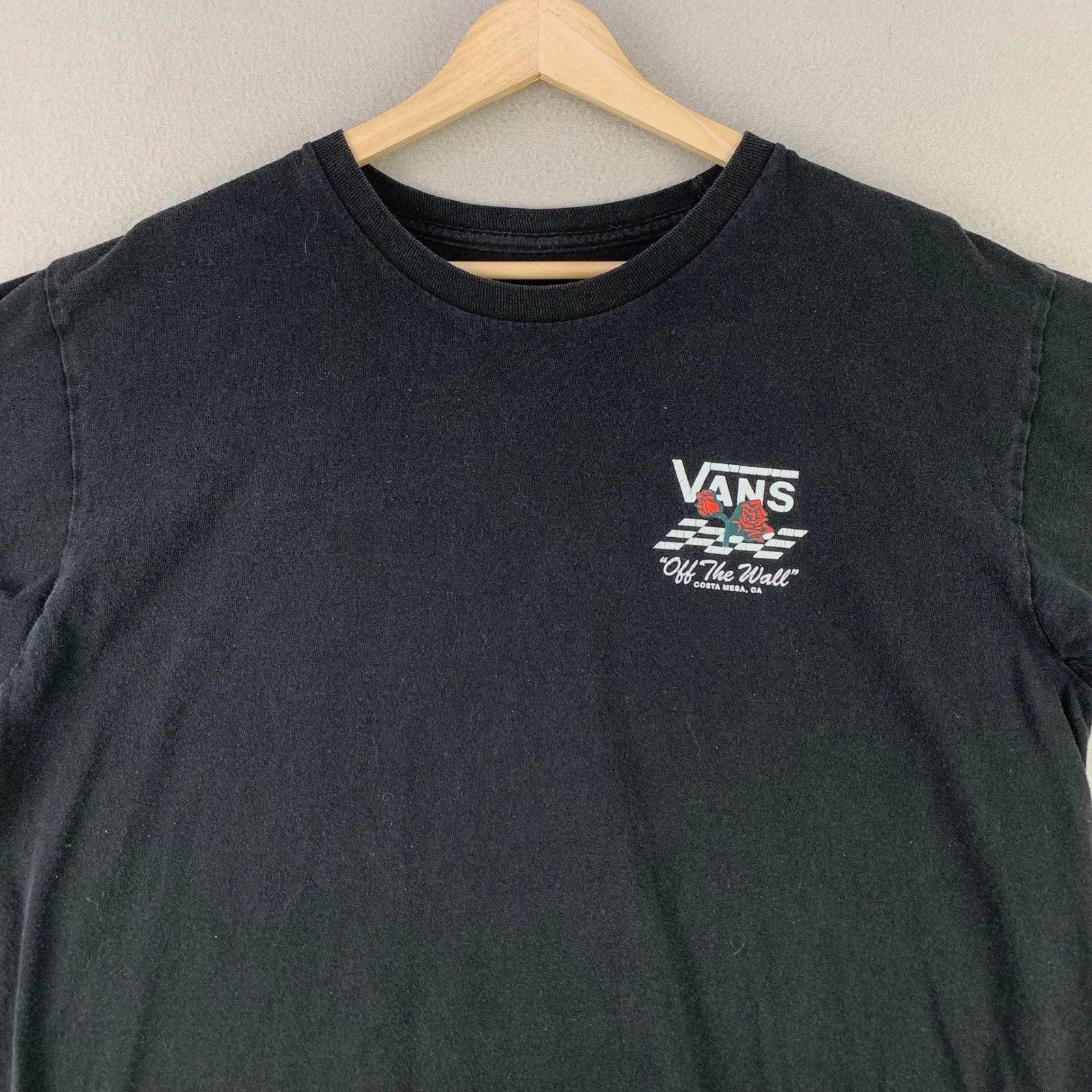 Vans T-Shirt Mens Large Black Off The Wall Graphic Roses Checkerboard Skate Tee