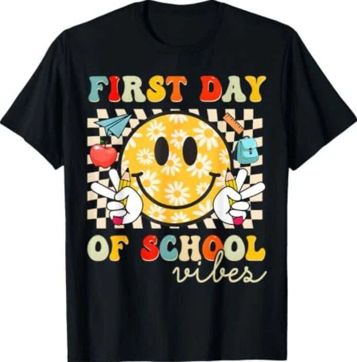 First Day of School Vibes Back to School Teachers Students T-Shirt