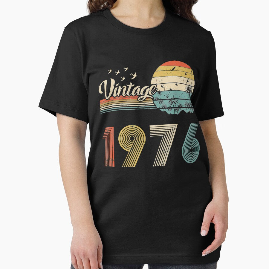 Vintage 1976, Born in 1976 Birthday Retro Design,45th Birthday Gift, 45 Years Old by MN-Shop0123