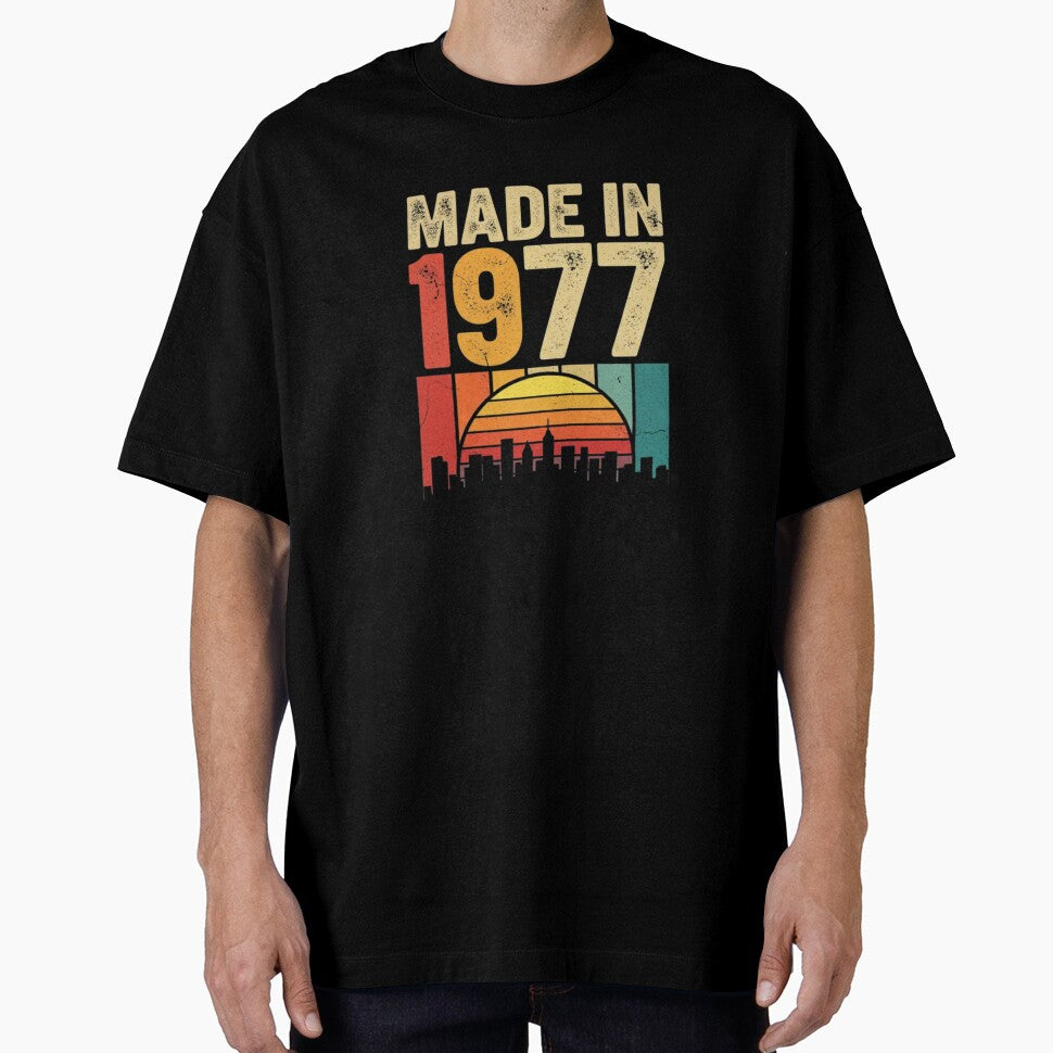 Made in 1977 Vintage Retro Sunset Design by Pixelogia
