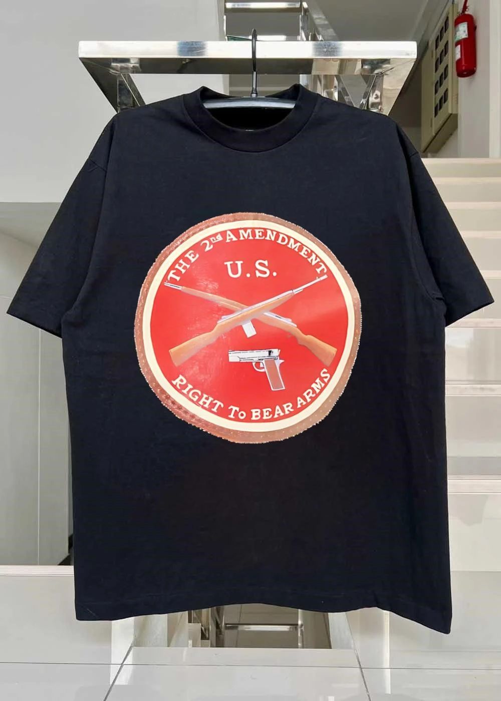 American Constitutional freedom the 2nd Amendment U.S. right to bear arms rifles pistol shirt