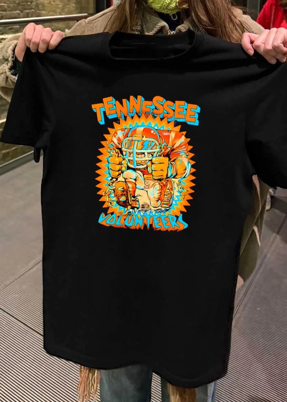 Tennessee Volunteers T-Shirt Football Player Breaking Chains