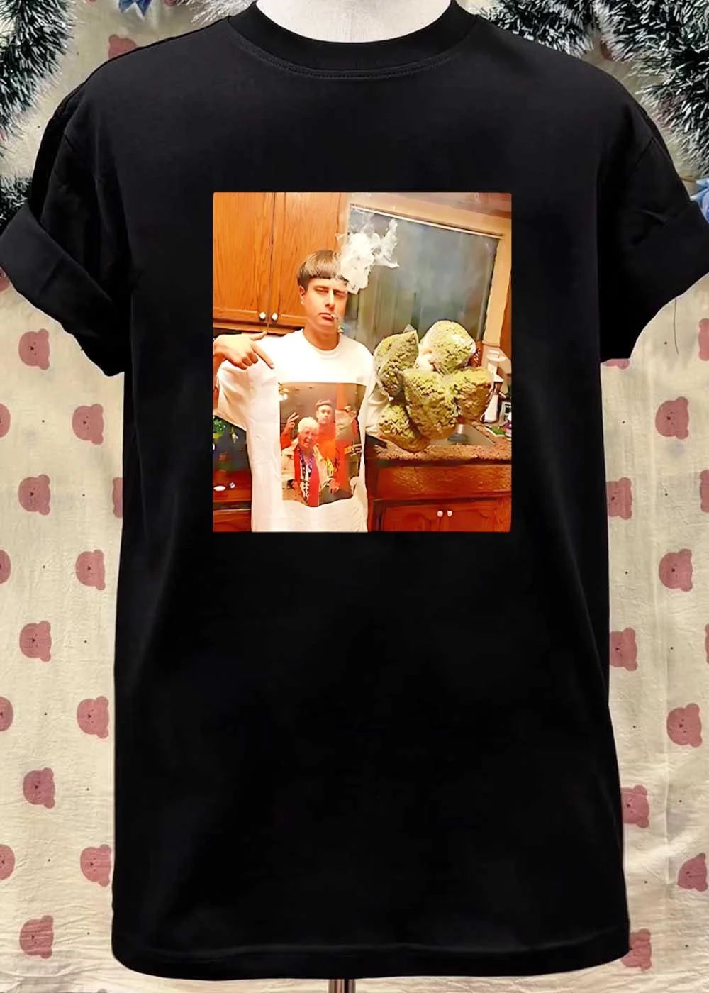 Oliver Tree Smoking Cannabis Bags T-Shirt
