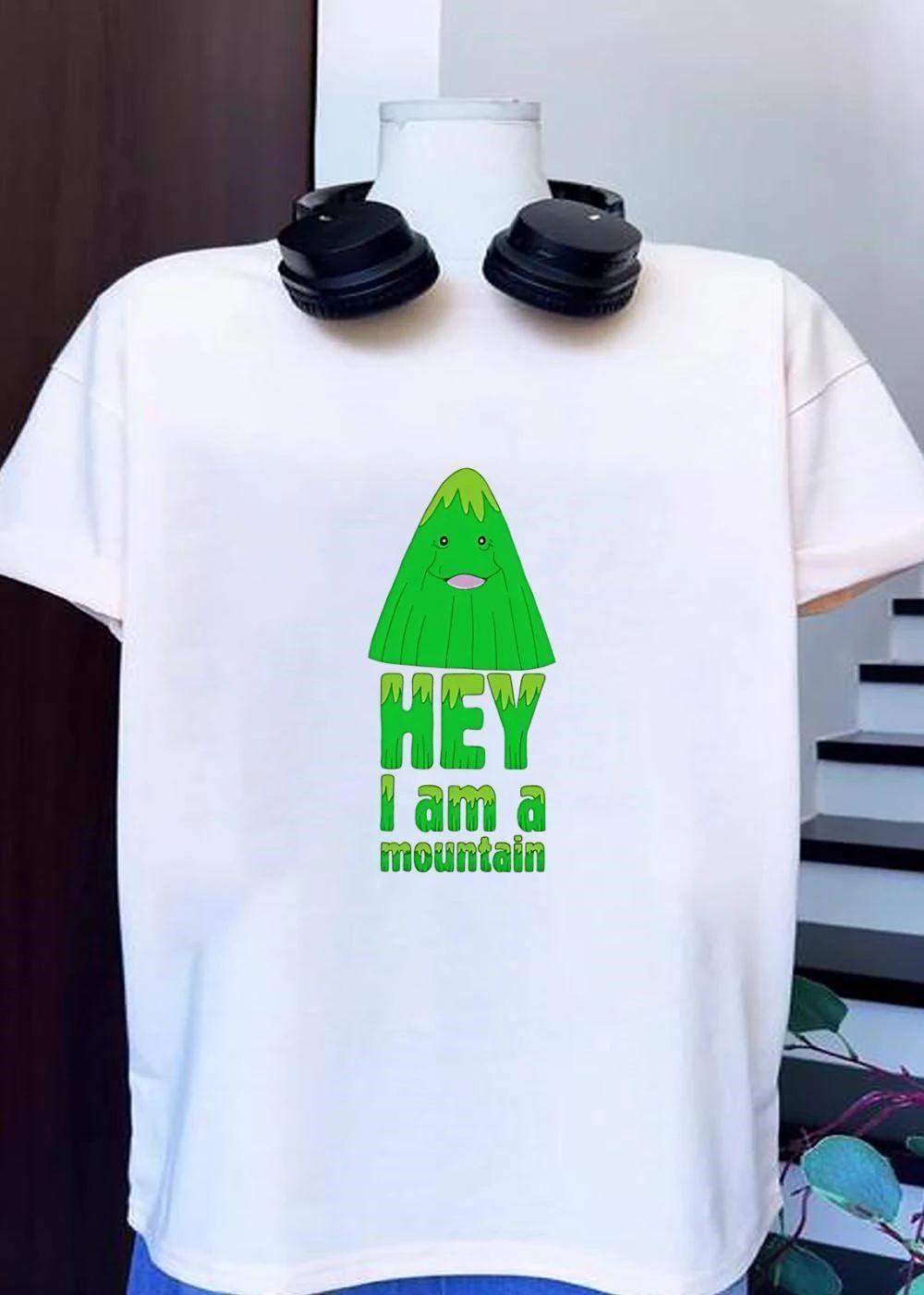 Hey I am a mountain shirt