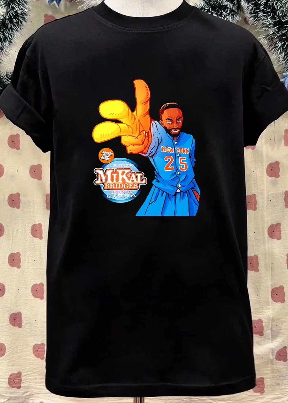 Mikal Bridges Pointing Hand New York 25 T-Shirt