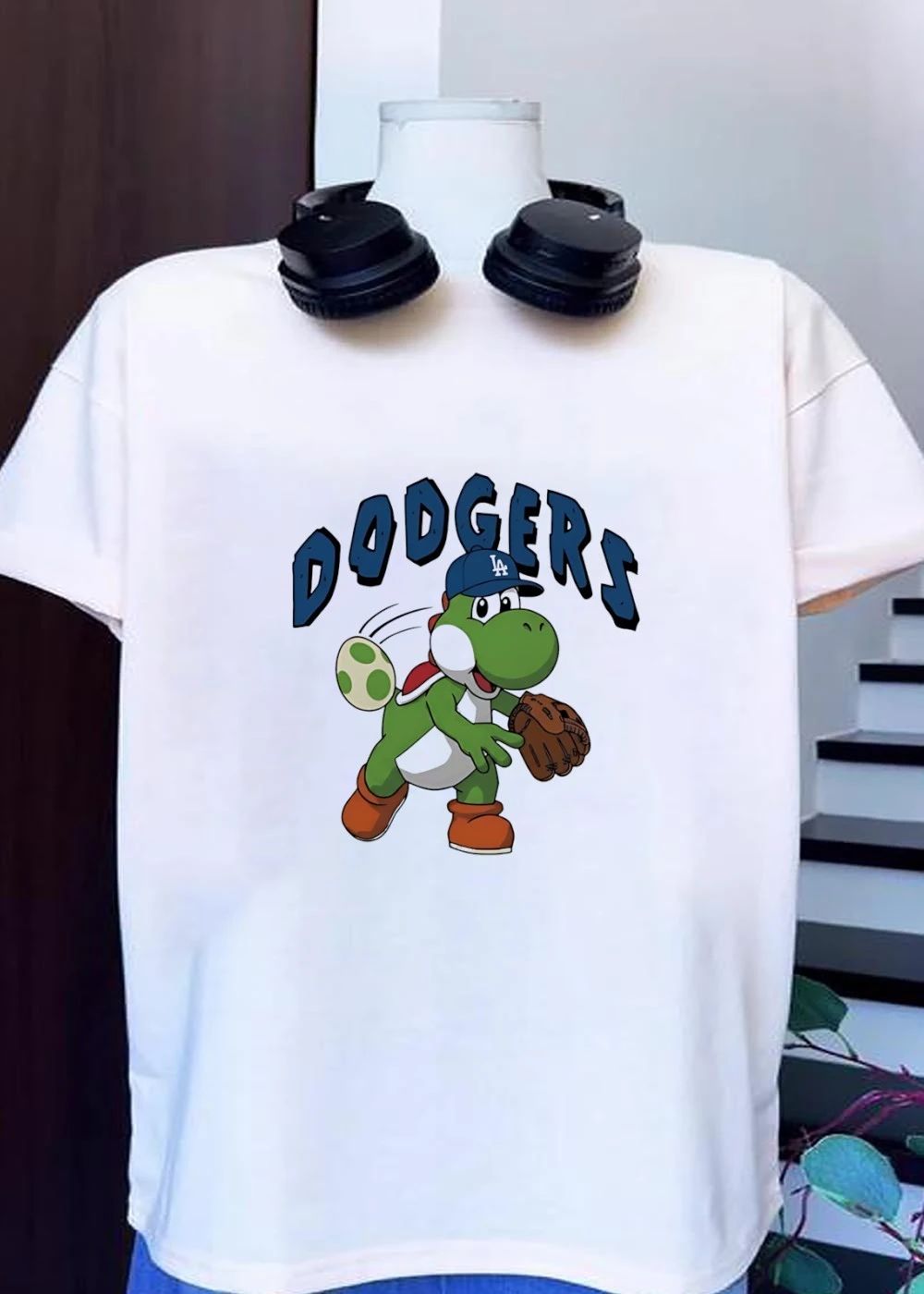 Secret Club Los Angeles California Yoshi Throwing Egg Dodgers LA T-Shirt