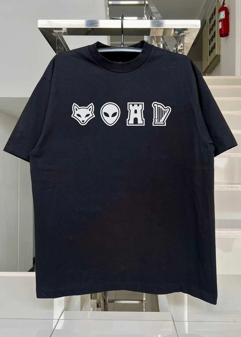 Fox animal alien extraterrestrial chess rook game piece harp musical instrument shirt
