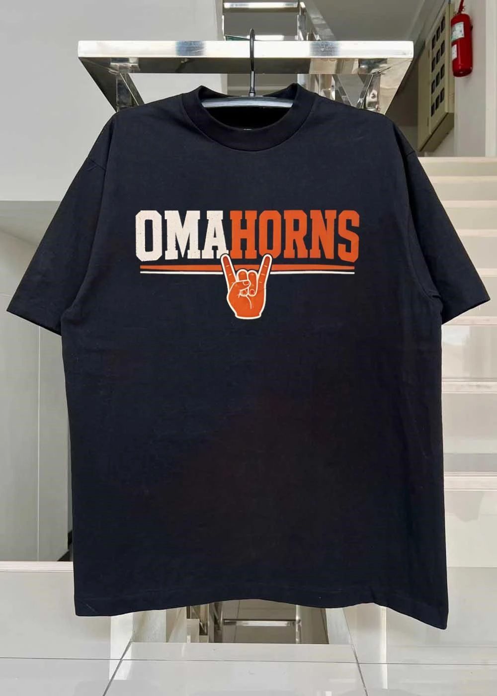 Fan Gear Hook em OmaHorns Hand Sign T-Shirt