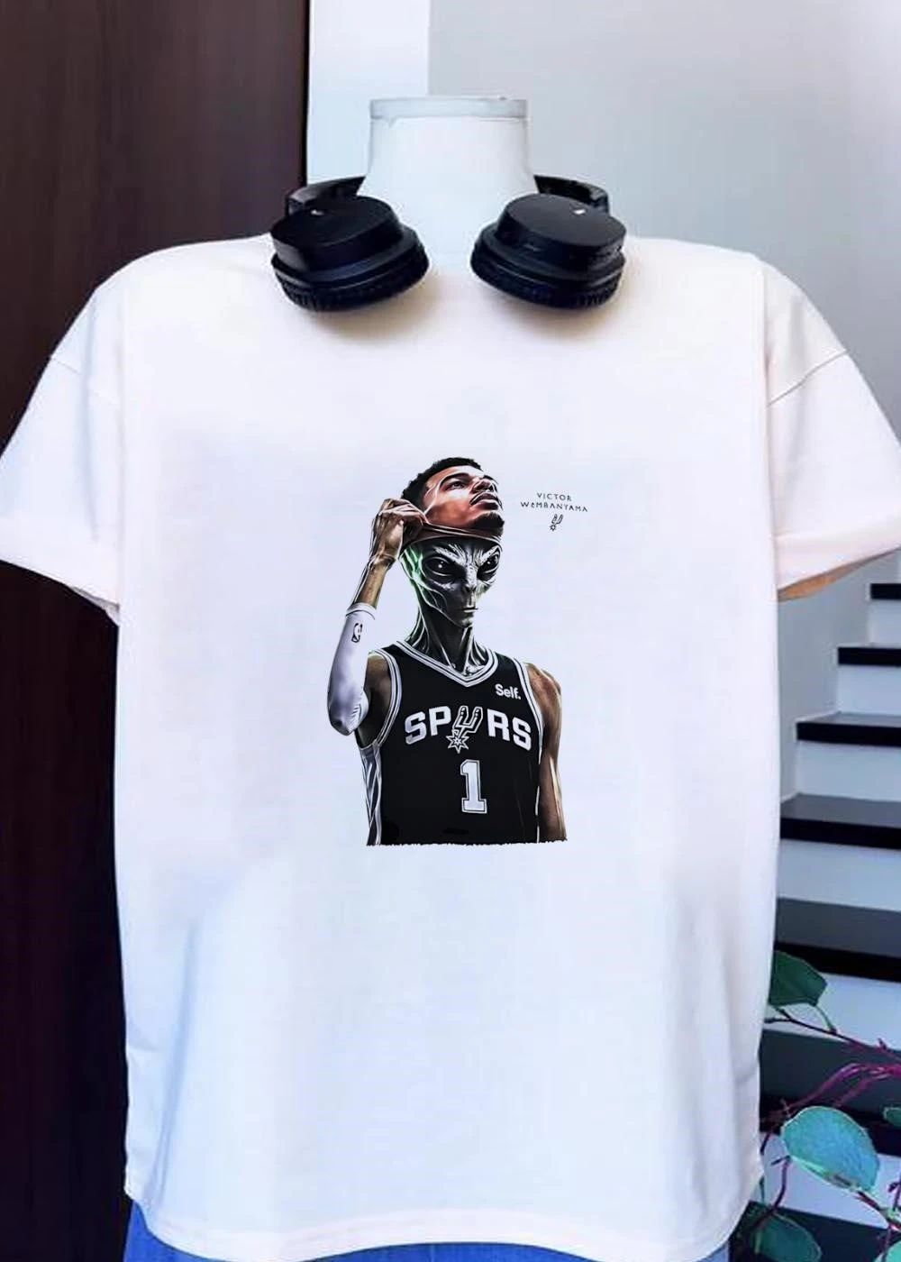 Victor Wembanyama San Antonio Spurs 2023 NBA Rookie of the Year Self 1 shirt