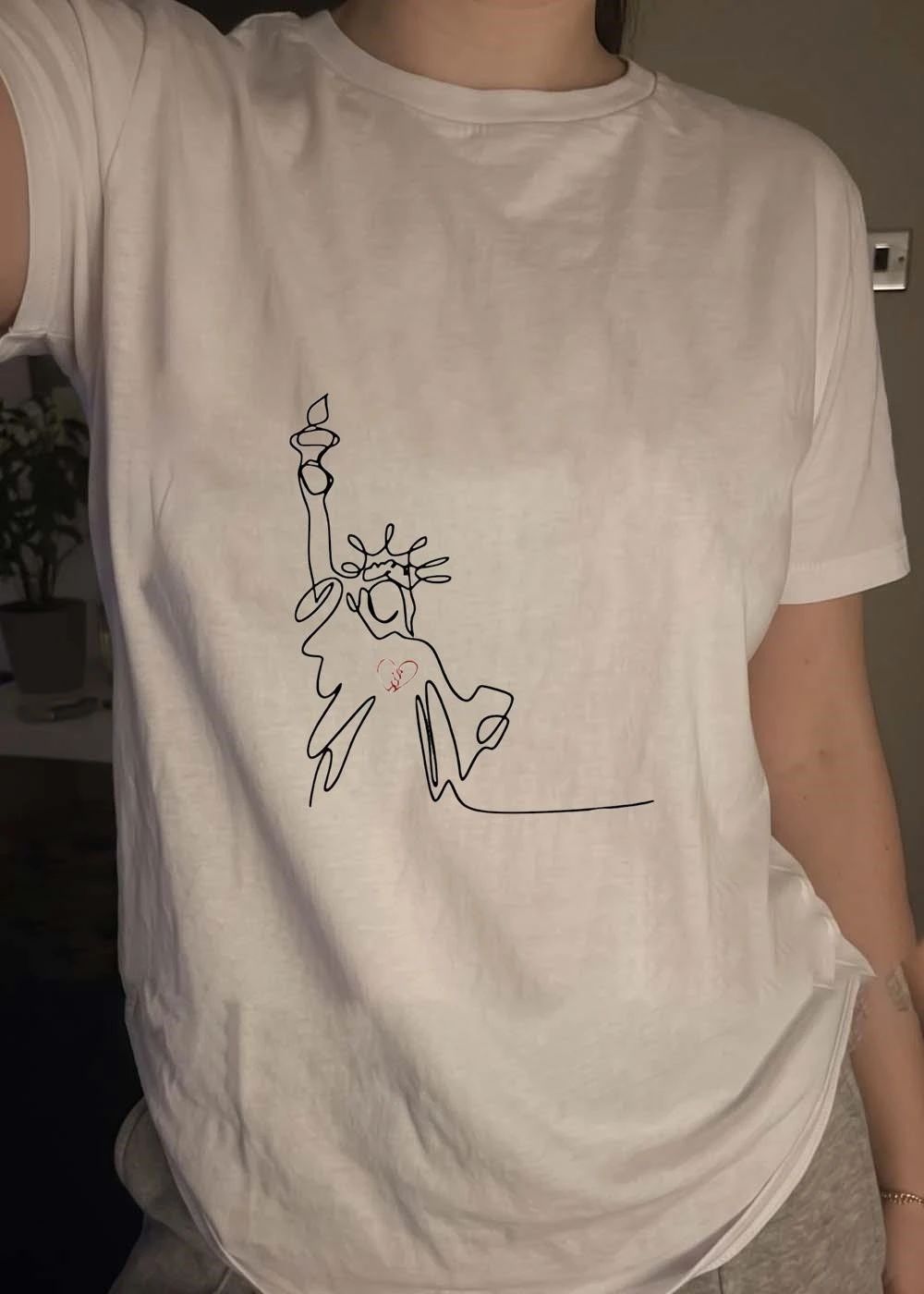 Statue of Liberty drawing shirt