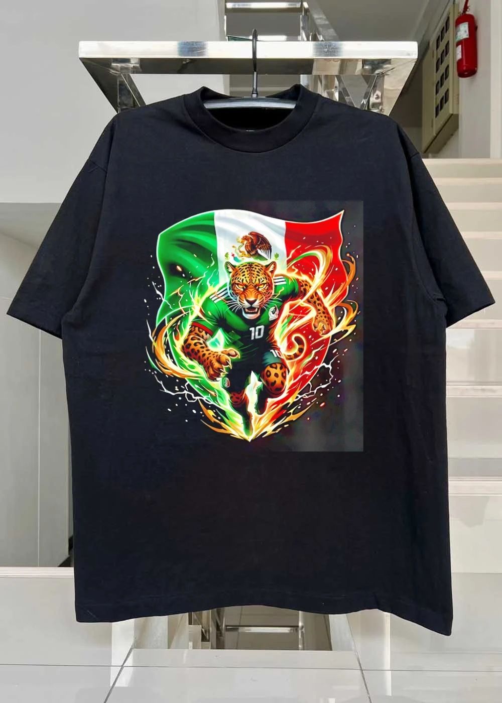 Mexican Pride Jaguar Running Soccer Player 10 Mexico Team Shirt