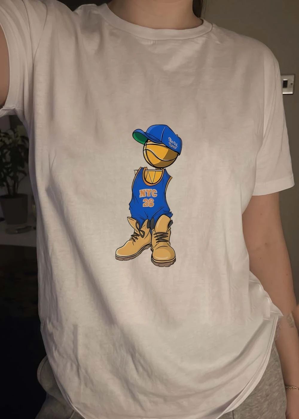 NYC 26 basketball boots shirt